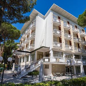 Hotel Happy Milano Marittima Exterior photo