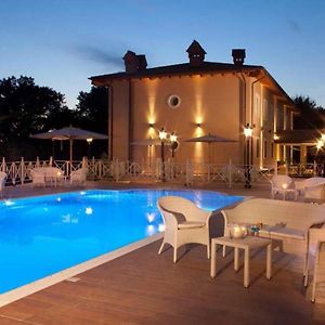 Hotel Piccolo Borgo Roma Exterior photo