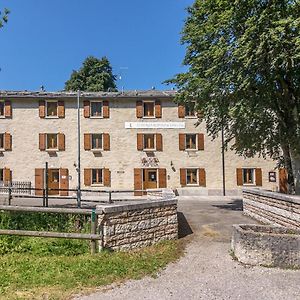 Locanda Alpina Ala Exterior photo