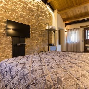 Borgotufi Albergo Diffuso Castel del Giudice Exterior photo