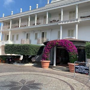 Hotel Tiffany Varcaturo Exterior photo