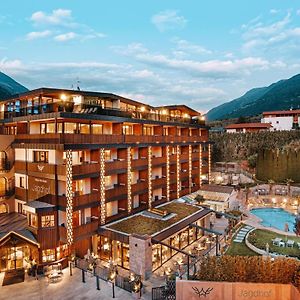 DolceVita Hotel Jagdhof Laces Exterior photo