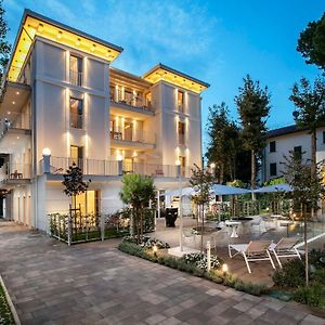 Aparthotel Elegance Riccione Exterior photo