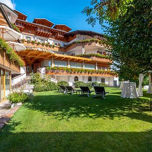Hotel La Perla Ravascletto Exterior photo