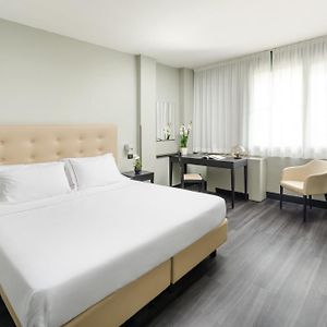 Smart Hotel King, By R Collection Hotels Varedo Exterior photo