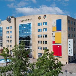 Crowne Plaza Padova, an IHG Hotel Exterior photo