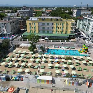 Hotel Holiday Park Bellaria-Igea Marina Exterior photo
