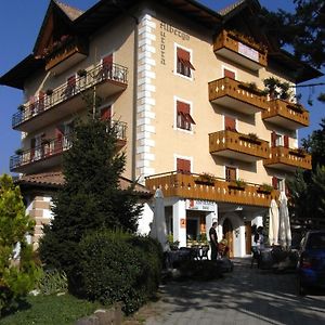 Albergo Aurora Tret Exterior photo