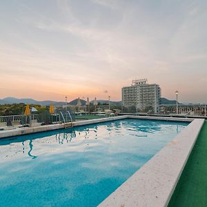 Hotel Terme Roma Abano Terme Exterior photo