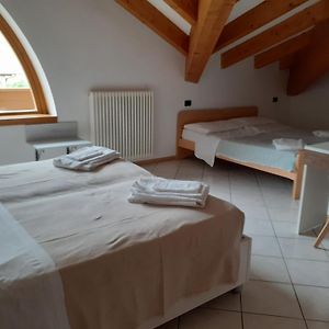 Hotel Aurora Cavedago Room photo
