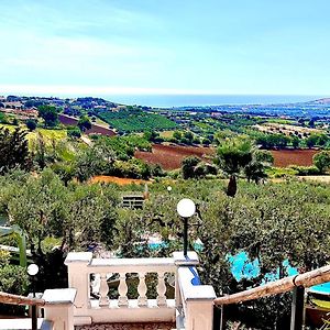 Casale delle Rose Casa Vacanze Montepagano Exterior photo