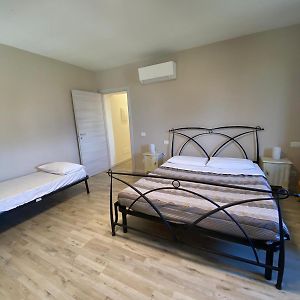 LA CHIUSA Bed&Breakfast Montichiari Exterior photo