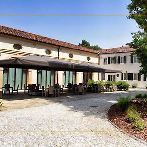 Hotel Ristorante Magia del Brenta Fiesso dʼArtico Exterior photo