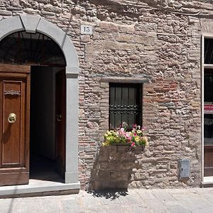 Bed and Breakfast L'Inferno Di Dante Gubbio Exterior photo