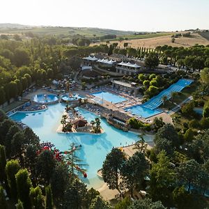 Centro Vacanze Verde Azzurro Cingoli Exterior photo