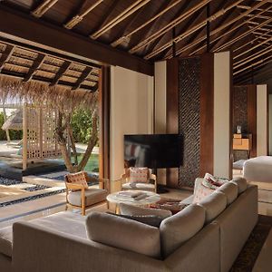 Hotel One&Only Reethi Rah Exterior photo