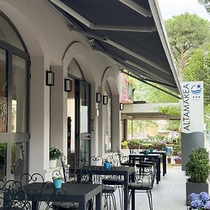 Hotel Altamarea Misano Adriatico Exterior photo