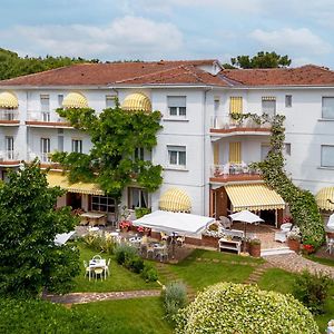 Villa Arizona Milano Marittima Exterior photo