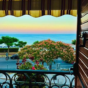 Hice Room Lungomare Fronte Mare Catanzaro Exterior photo
