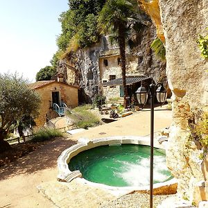 Bed and Breakfast Chez Les Grottes Longare Exterior photo