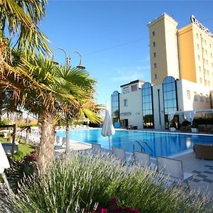 Zanhotel Centergross Bentivoglio Exterior photo