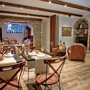 Hotel Borgo Manzoni - Charming House Rozzano Exterior photo