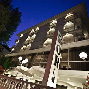 Hotel Ori Cesenatico Exterior photo