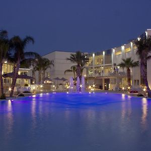 DubaiVillage Camposano Exterior photo