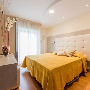 Hotel Atlantic Bellaria-Igea Marina Exterior photo
