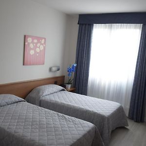 Hotel Gallia Pianezza Exterior photo