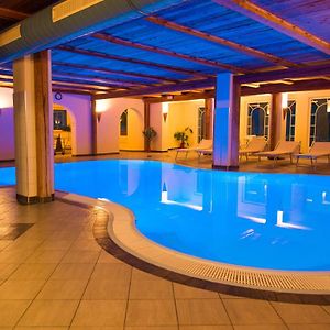 Appartement- Und Wellnesshotel Winkler Falzes Exterior photo