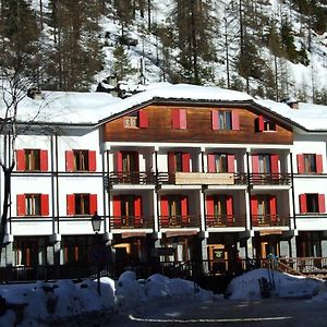 Hotel Residence Valverde Gressoney-la-Trinité Exterior photo