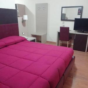 Hotel Miami Civitella Del Tronto Exterior photo