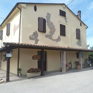 B&B Marcello&Francesca Urbino Exterior photo