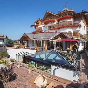 Hotel Ambiez Andalo Exterior photo